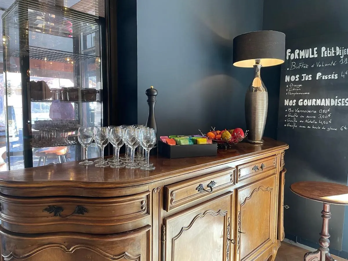 Ostan Hotel Boutique روكيوبيلير 3*,  فرنسا